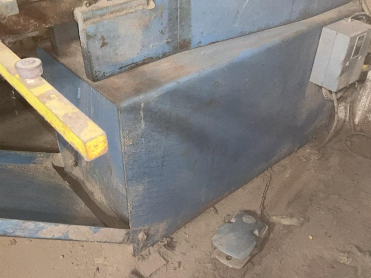 #179-•-armstrong-circular-saw-stretcher-roll-and-saw-spinner-image-13