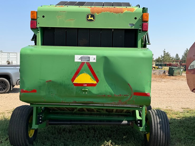 2006-john-deere-567-image-11