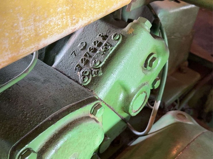 john-deere-530-image-35