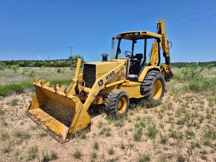 deere-410d-image-1