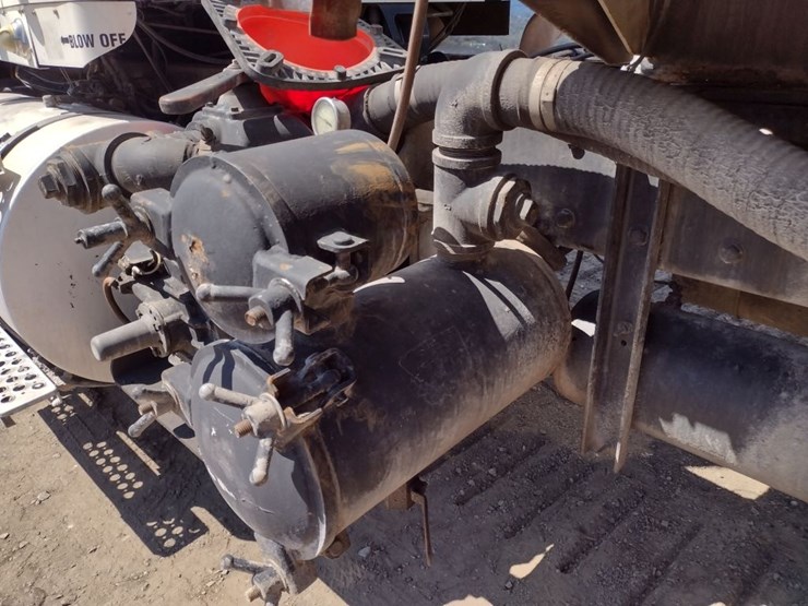 kenworth-t800-image-26