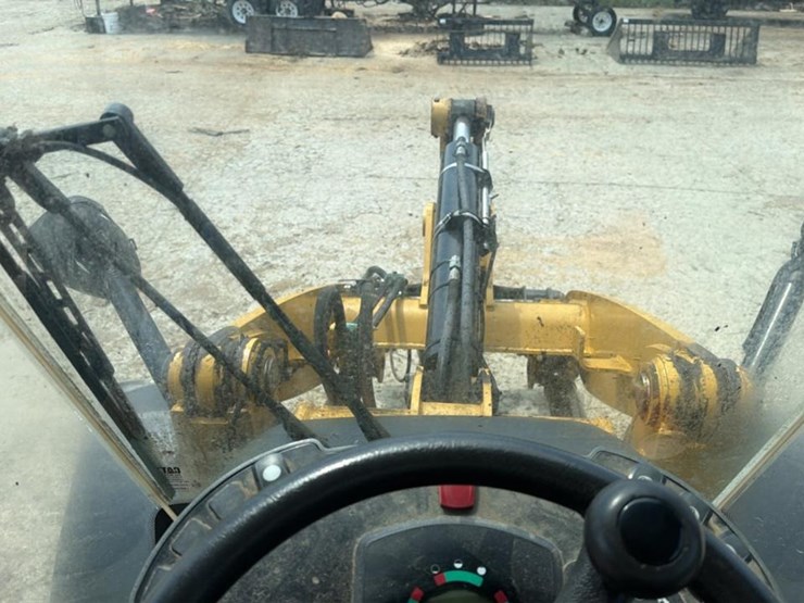 2015-caterpillar-908h2-image-49