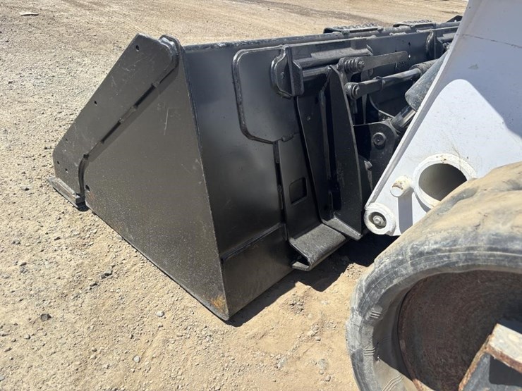 2019-bobcat-t595-image-9