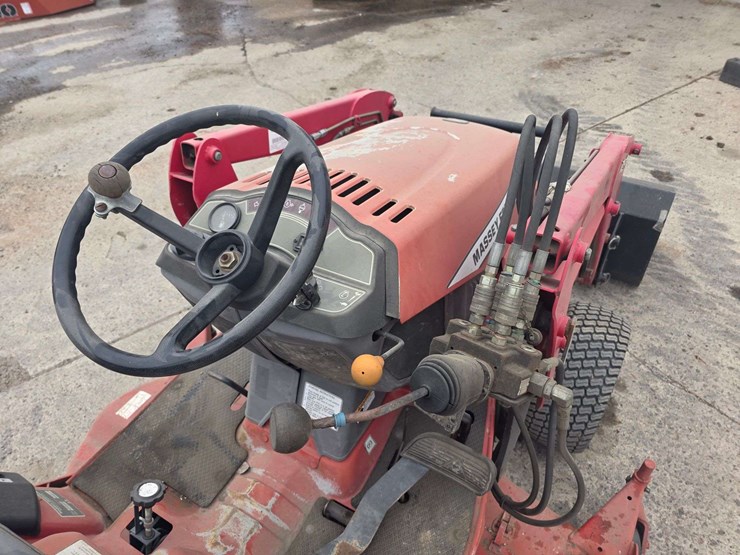 2005-massey-ferguson-gc2300-image-14