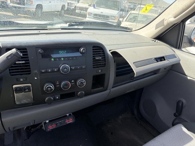 2009-chevrolet-silverado-1500-image-15