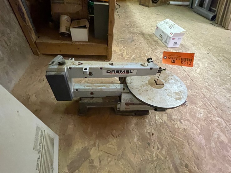 #7135-•-dremel-scroll-saw-image-3