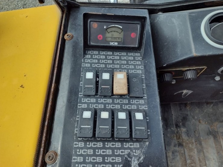 jcb-930-image-7