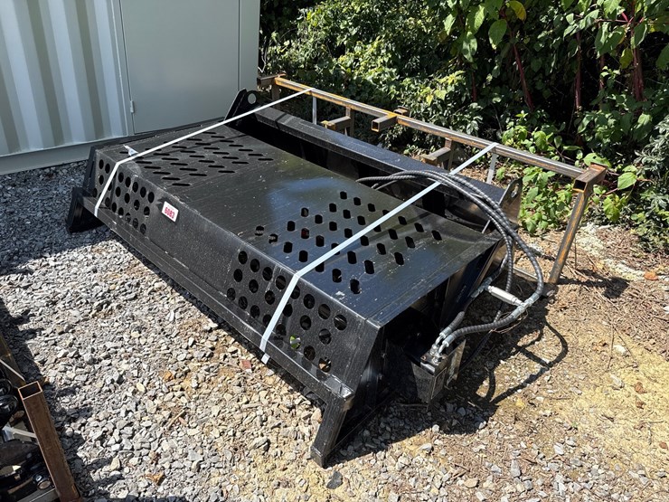 #6083-•-72"-skid-steer-rock-picking-bucket-image-1