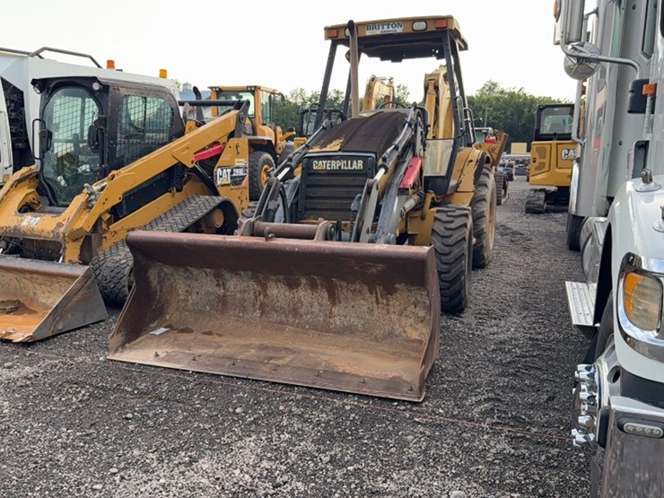 caterpillar-416c-image-1