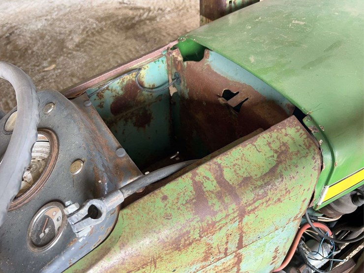 2020-john-deere-2020-image-32