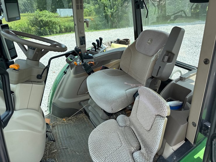 john-deere-5100r-image-8
