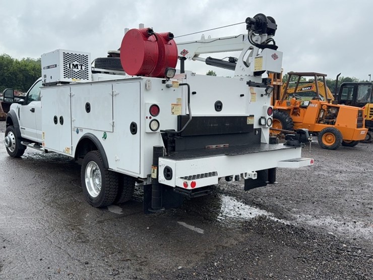 2017-ford-f550-image-10