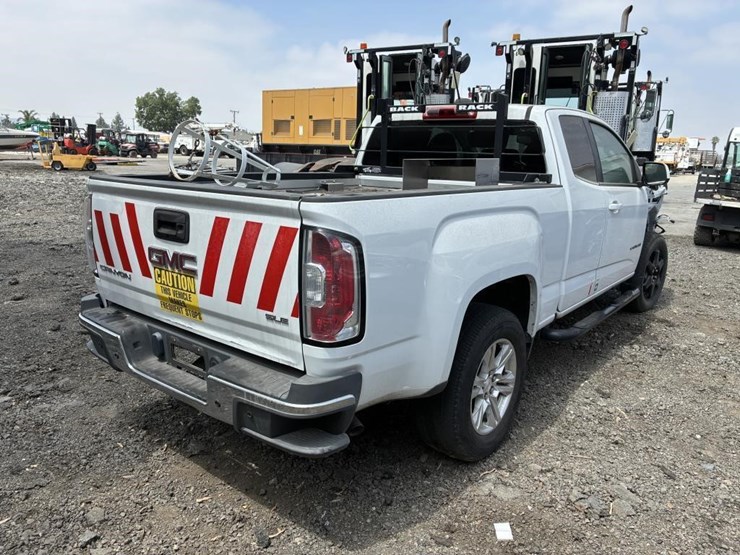 2018-gmc-canyon-sle-image-3