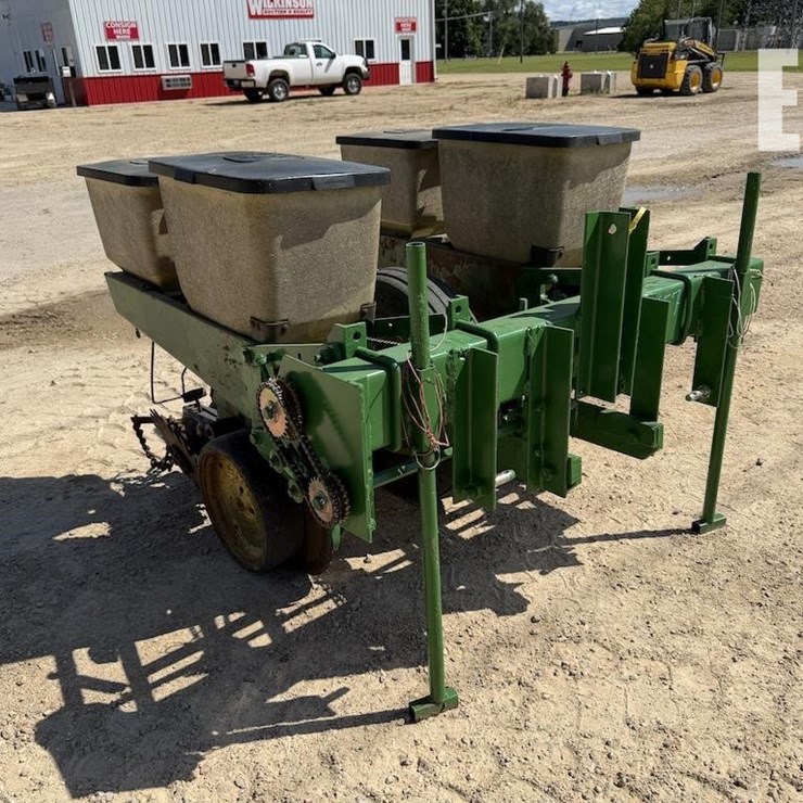 JOHN DEERE 7000