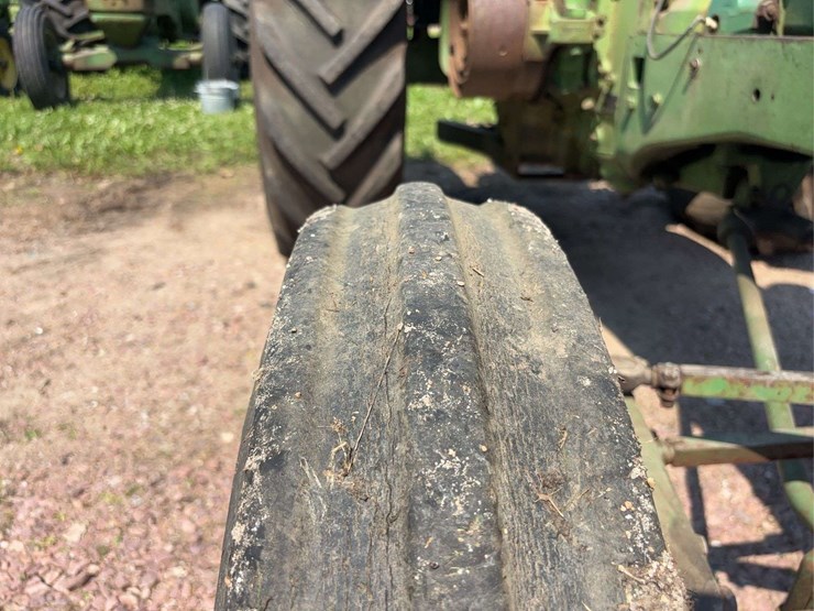 john-deere-630-image-98