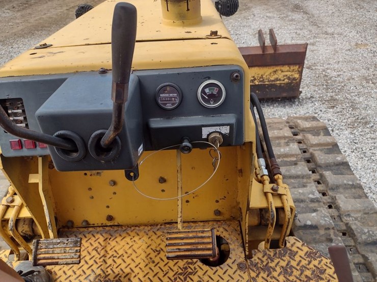 komatsu-d20p-image-7