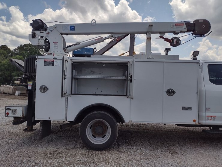ford-f550-image-27