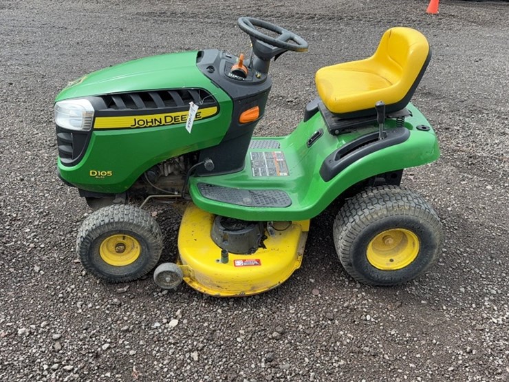 john-deere-d105-image-7
