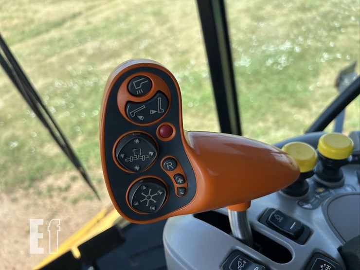 2013-new-holland-cx8080-image-90