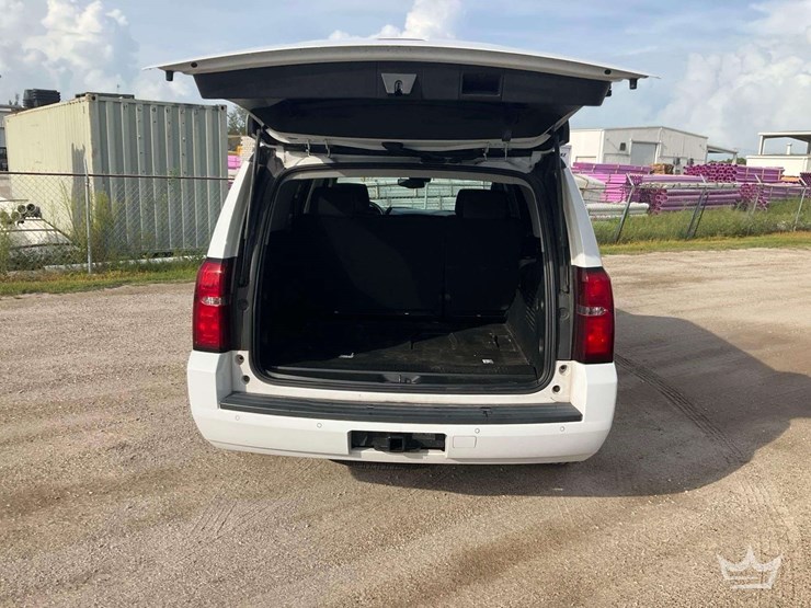 2020-chevrolet-tahoe-image-32
