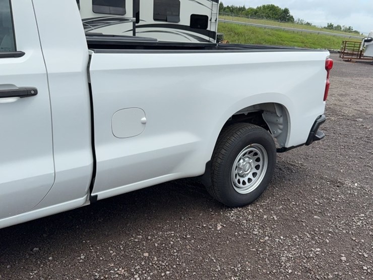 2020-chevrolet-1500-image-13