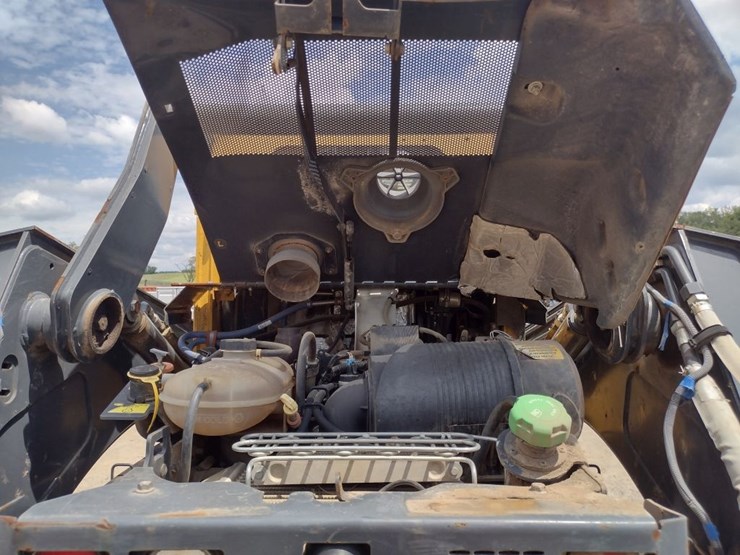 deere-333g-image-27
