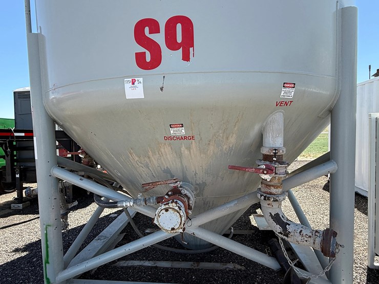 2012-wilco-25’-x-12’-vertical-skidded-silo-image-9