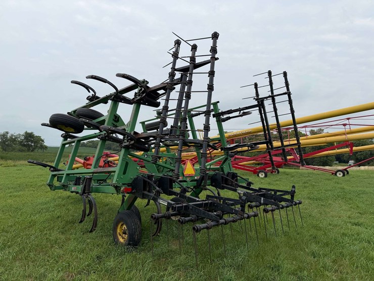 john-deere-680-image-8