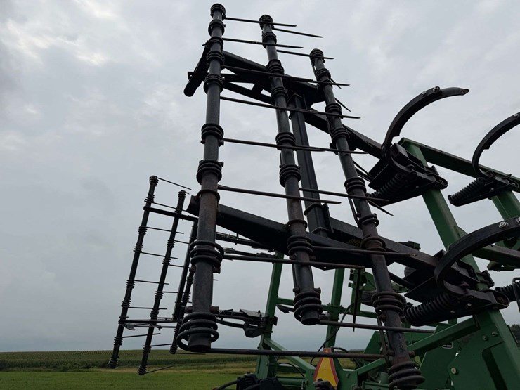 john-deere-680-image-22