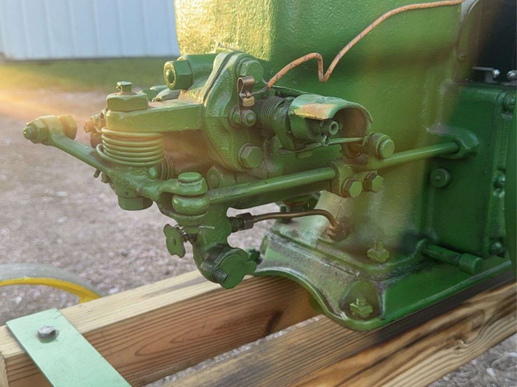 john-deere-112-image-15