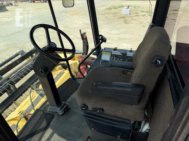 new-holland-2450-image-9