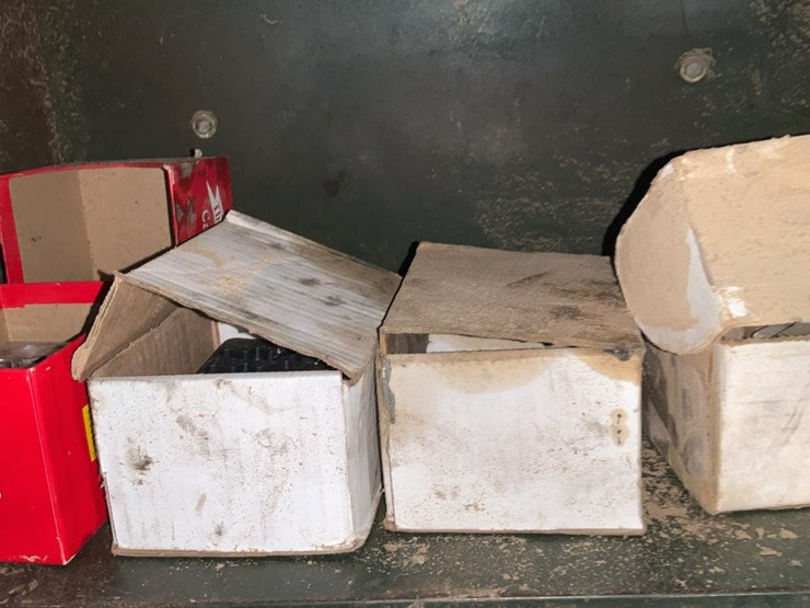 #178-•-jockey-grinders-and-parts-cabinet-image-8