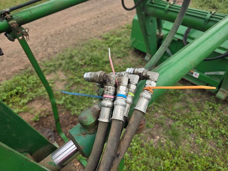 john-deere-148-image-19