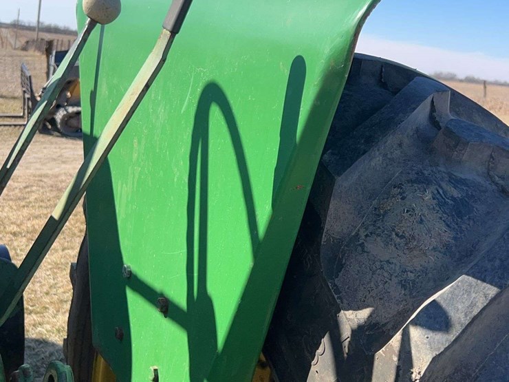 john-deere-720-image-44