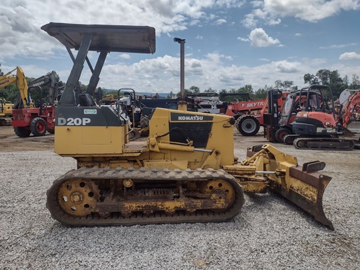 komatsu-d20p-image-3
