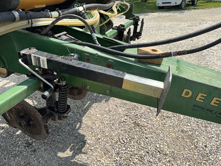 john-deere-7000-image-10