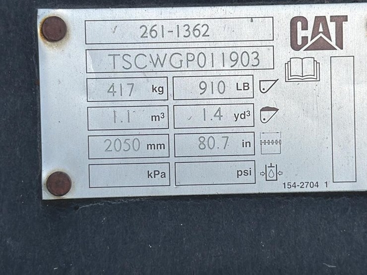 2015-caterpillar-908h2-image-56