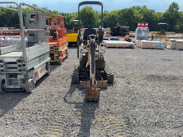 2018-bobcat-e10-image-2