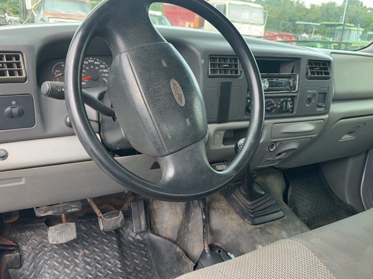 2001-ford-f350-image-21