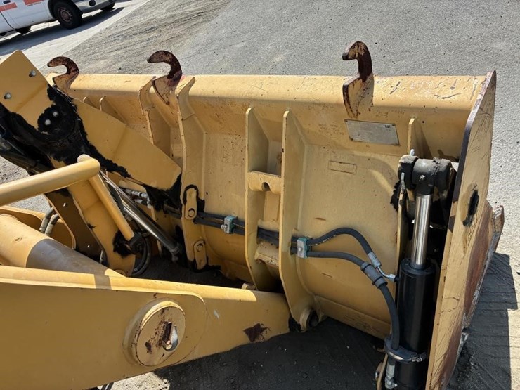 2008-caterpillar-430e-image-9