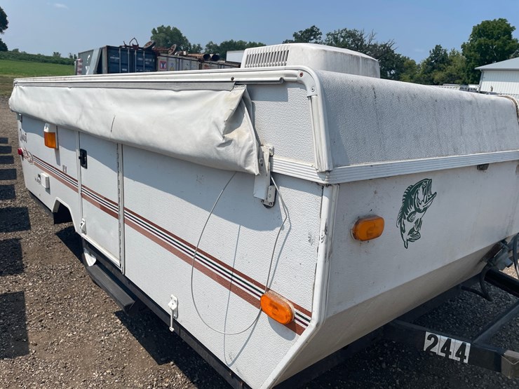 #4486-•-jayco-quest-10x-pop-up-camper-(no-title)-image-2