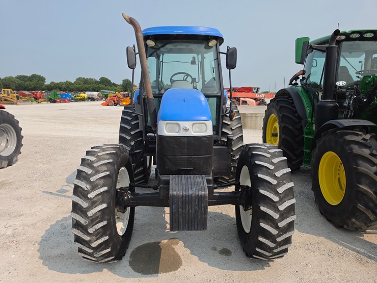 2010-new-holland-ts6020-image-2
