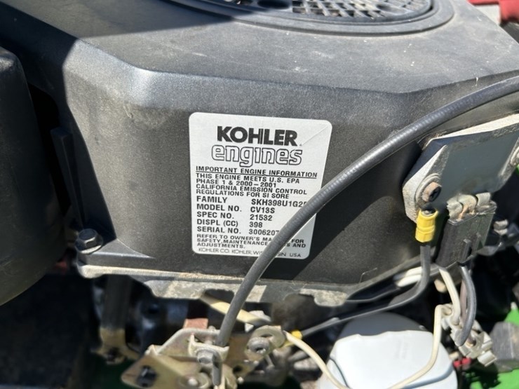 2001-john-deere-lt133-image-18
