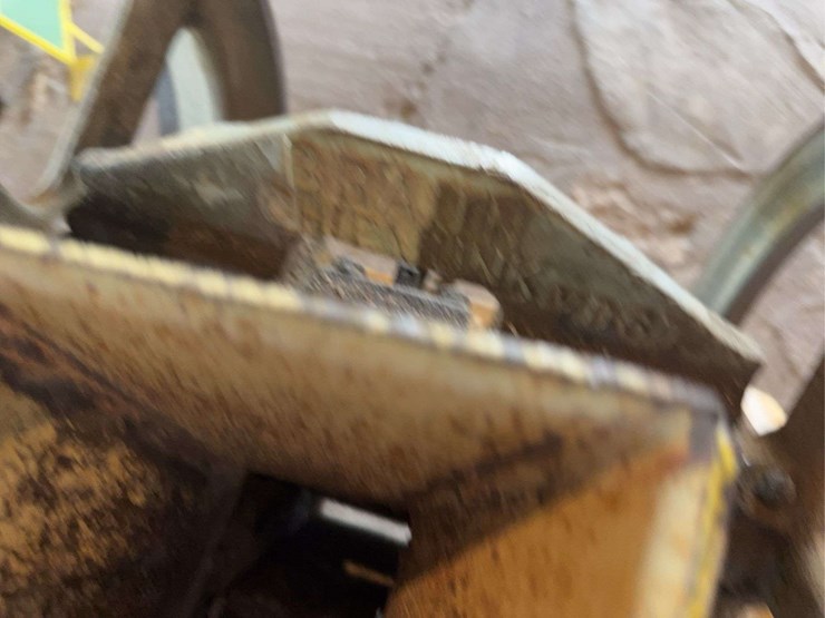 john-deere-112-image-21