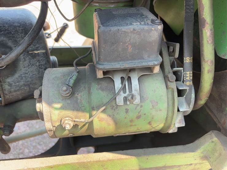 john-deere-630-image-33