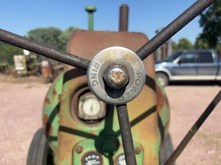 john-deere-70-image-81