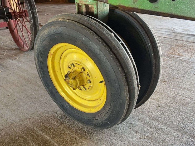 john-deere-530-image-10