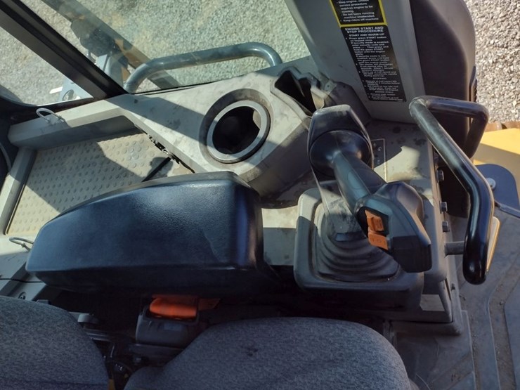 deere-700l-xlt-image-10