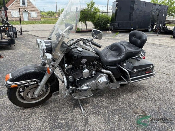 2005-harley-davidson-flhpi-motorcycle,-vin-#-1hd1fhw185y632771-image-1