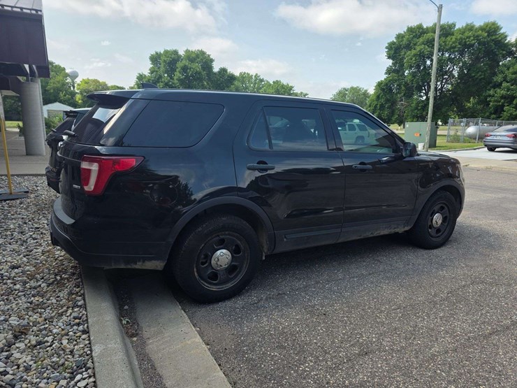 2018-ford-explorer-police-interceptor-image-8